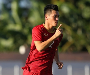 U22 Việt Nam 6-1 U22 Lào: Tiến Linh lập hattrick, U22 Việt Nam lại 'đánh tennis' với đối thủ