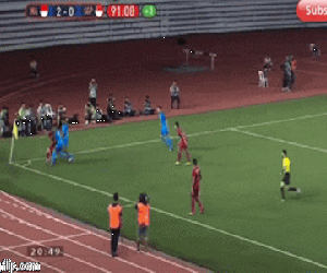 U22 Indonesia và Singapore xô xát cuối trận vì 'Messi Indonesia' câu giờ