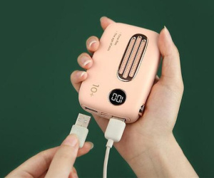 Xiaomi ra mắt sạc dự phòng kiêm đài FM, giá chỉ 455.000 đồng