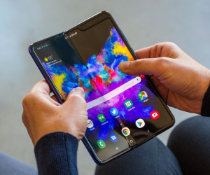 Galaxy Fold mở bán đợt hai, giá 50 triệu Đồng