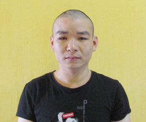 Bị 141 xử phạt, 'ma men' lao vào cắn Cảnh sát hình sự