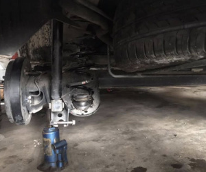 Giảm xóc Mitsubishi Xpander cứ thay mới lại hỏng, khách hàng lo lắng, hãng xe im lặng