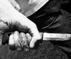 Bênh mẹ, thanh niên đâm chết cha dượng 'hờ'