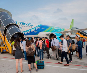 Thêm hãng bay, vé máy bay Tết Canh Tý 2020 vẫn 'khó rẻ'