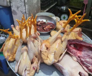 Cuối năm, nhiều mặt hàng thực phẩm đồng loạt tăng giá