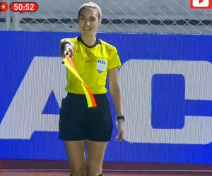 Ngắm nhìn những nữ trọng tài đẹp nhất trong trận chung kết bóng đá nữ giữa U22 Việt Nam và U22 Thái Lan