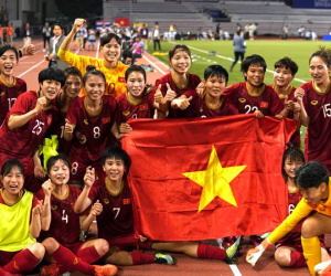 CĐV Thái Lan cay đắng: 'Bóng đá Việt Nam vượt xa chúng ta, giờ có chạy dài cũng chẳng kịp'