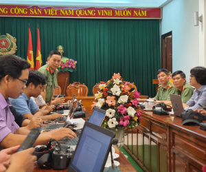 Đình chỉ công tác thiếu tá công an đánh gãy mũi đồng đội