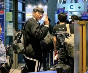 Đoàn Văn Hậu chia tay bạn gái lên đường sang Hà Lan nhận nhiệm vụ mới