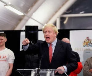 Giành thắng lợi vang dội, Thủ tướng Johnson thúc đẩy Brexit đúng lộ trình