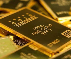 Giá vàng hôm nay 13/12: Đồng USD bật tăng đẩy giá vàng rơi tự do