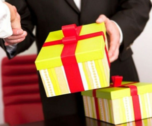 Sắp tới, thưởng Tết có thể không phải là tiền