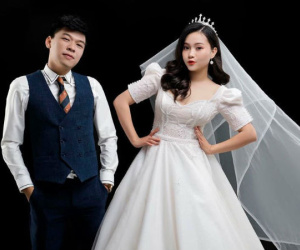 Diễn viên Trung Ruồi: 'Mẹ tôi và vợ sắp cưới toàn ngồi... nói xấu tôi vì rất hợp nhau'