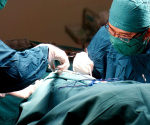 Bác sĩ làm cho lá gan to lên để cứu bệnh nhân bị căn bệnh ung thư vô cùng nguy hiểm