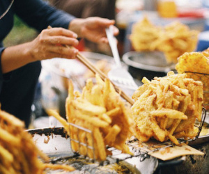 Bánh khoai, bánh chuối cực đắt hàng vào mùa đông nhưng bạn sẽ 'cạch đến già' nếu hiểu ra những sự thật đáng sợ này