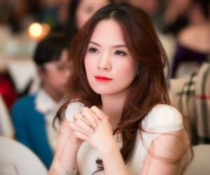 Đan Lê: Mẹ mắng tôi là 'đồ sâu bọ'