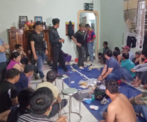 Đắk Lắk: Triệt phá sòng bạc 'khủng', bắt giữ 44 con bạc