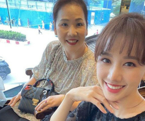 Mẹ ruột Hari Won gây choáng với phong cách thay đổi, ngày càng trẻ trung và dùng hàng hiệu 'khủng' không thua con gái