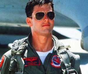 Ông Donald Trump nói phi công F-35 Mỹ đẹp trai hơn Tom Cruise
