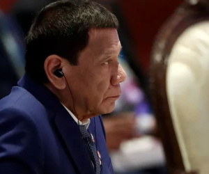 Tổng thống Duterte thách ICC treo cổ mình