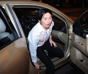 Chơi kim cương, trầm hương, đại gia showbiz Hoài Linh giàu khủng khiếp cỡ nào?