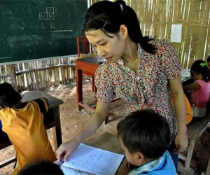 Lại nóng chuyện thưởng tết cho giáo viên: Nơi 40 triệu đồng, nơi không có gì