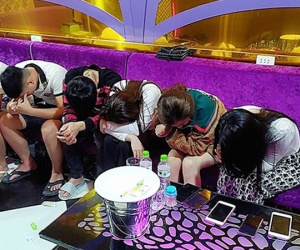Bắt quả tang gần 60 dân chơi 'phê' ma túy tại quán karaoke LUXURY