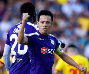 Hà Nội FC gia hạn hợp đồng thêm 3 năm với thủ quân Nguyễn Văn Quyết