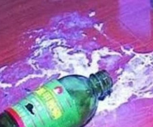 Chồng ép vợ uống thuốc diệt cỏ sau khi ân ái