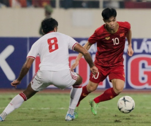 HLV Chung Hae-seong: 'Công Phượng còn nhiều hạn chế, tôi sẽ giúp cậu ấy hoàn thiện hơn'