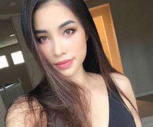Bị cộng đồng mạng thi nhau chỉ trích vì nói dối chuyện sinh con, Phạm Hương nhanh chóng có động thái đáp trả, chứng tỏ 'không phải dạng vừa'