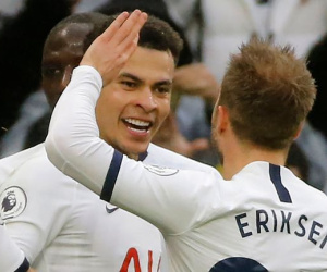 Kane và Alli ghi bàn, Tottenham ngược dòng thắng Brighton