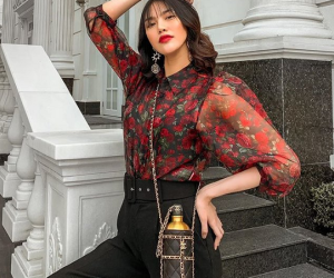 Ở cữ vẫn không quên sắm hàng hiệu, Lan Khuê vừa tậu thêm túi Chanel bé như chai nước giá gần 115 triệu đồng