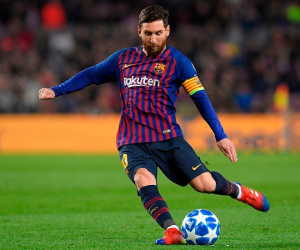 Messi tiết lộ bí quyết để sút phạt 'như thần'