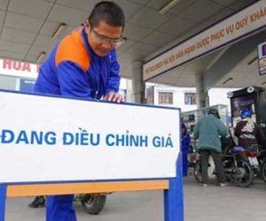 Giá xăng, dầu tăng nhẹ từ chiều nay
