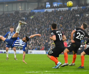 Sao Iran lập siêu phẩm cầm hòa Chelsea ngày đầu năm