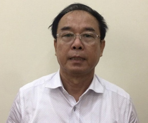 Vì 'mối quan hệ tình cảm' với nữ doanh nhân, thêm 1 cựu lãnh đạo UBND TP.HCM bị đề nghị truy tố liên quan đến 'đất vàng'