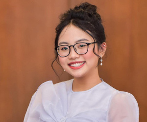 Phương Mỹ Chi phủ nhận tin đồn rời khỏi Quang Lê do mâu thuẫn