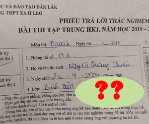 Cười bò với phong cách điền lớp kiểu 'mất hồn' của nam học sinh, nhưng đáng chú ý nhất vẫn là lời phê của cô giáo sau đó
