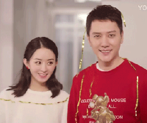 Triệu Lệ Dĩnh và Phùng Thiệu Phong lần đầu quảng bá với tư cách là vợ chồng, khiến fan xuýt xoa vì loạt khoảnh khắc không thể tình cảm hơn