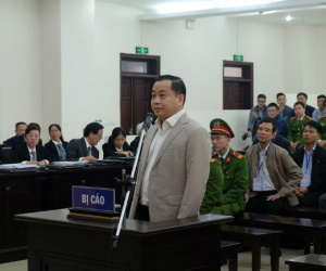 Vũ 'nhôm' phủ nhận quan hệ thân thiết với lãnh đạo, sẽ kiện nếu bị kết tội?