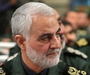 Ra lệnh 'hạ' tướng Iran, ông Trump 'gây bão' trên chính trường Mỹ