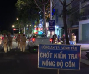 Bị phạt 7 triệu đồng, tài xế vi phạm nồng độ cồn 'nộp' luôn xe cho CSGT