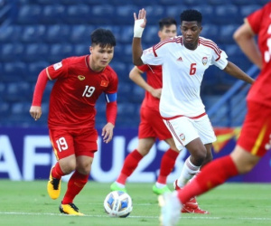 VAR 2 lần can thiệp, U23 Việt Nam hòa không bàn thắng ngày ra quân