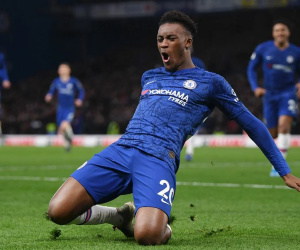 Chelsea thắng dễ Burnley trên sân nhà