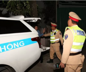 Xem xét kỷ luật Phó trưởng phòng giáo dục ở Quảng Bình sử dụng bia rượu trước khi lái xe