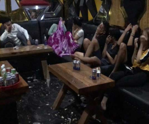 Điều tra vụ phát hiện hơn 40 nam nữ phê ma túy trong quán bar