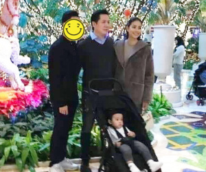 HOT: Phạm Hương xuất hiện cùng ông xã doanh nhân và con trai tại Mỹ, đúng là người đồn đoán bấy lâu nay?