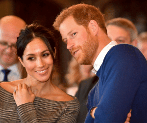 Cuộc chia tay Hoàng gia của vợ chồng Hoàng tử Harry