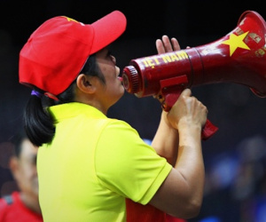 AFC cảnh báo không cho CĐV Việt Nam vào sân vì vi phạm quyền khai thác thương mại